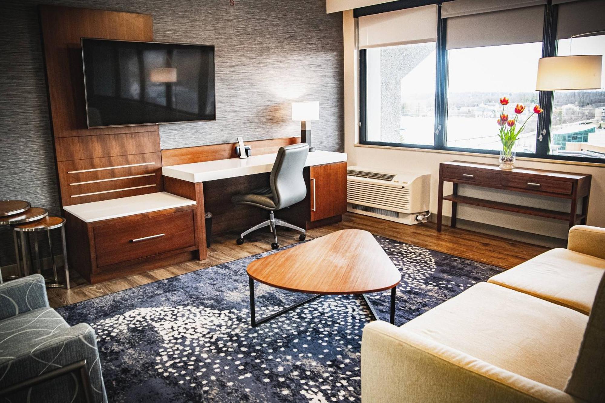 Delta Hotels By Marriott Cincinnati Sharonville Extérieur photo