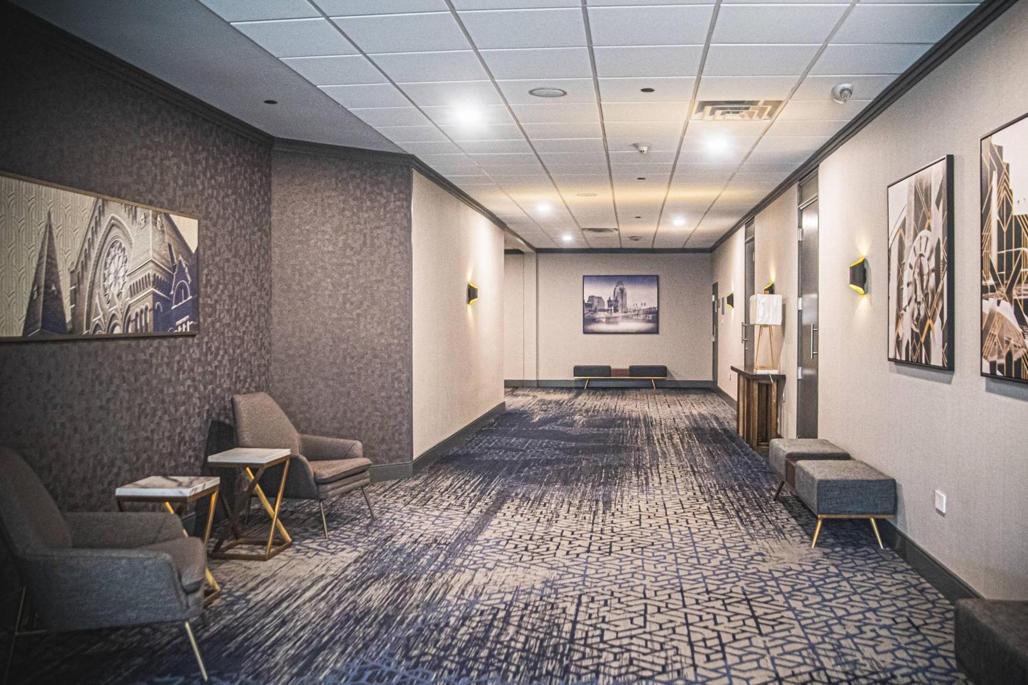 Delta Hotels By Marriott Cincinnati Sharonville Extérieur photo